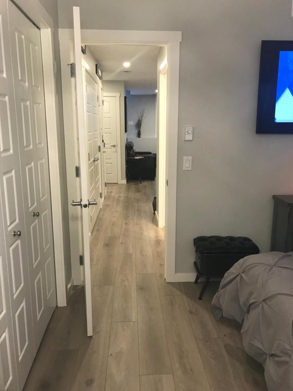 Home Sweet Condo Calgary Ngoại thất bức ảnh